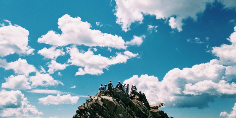 从单点智能到全局优化:北京鸿志永盛APS系统如何重塑精密制造的柔性生产